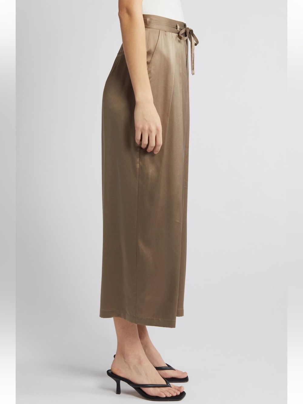 FRAME Pleated Silk Cropped Wide Legged Pants